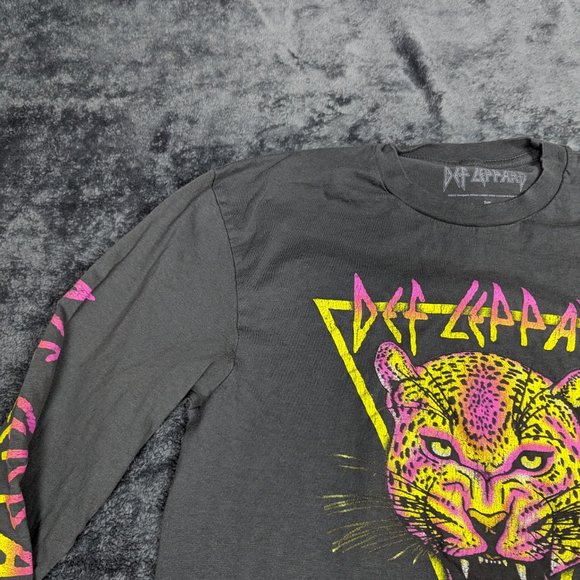 Def Leppard Shirt Adult Medium Gray Pullover Long Sleeve 1983 Art Music Band Tee - Picture 2 of 16